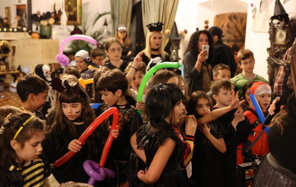 EkoGroup Vila, Halloween